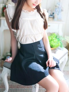 優木 ひより